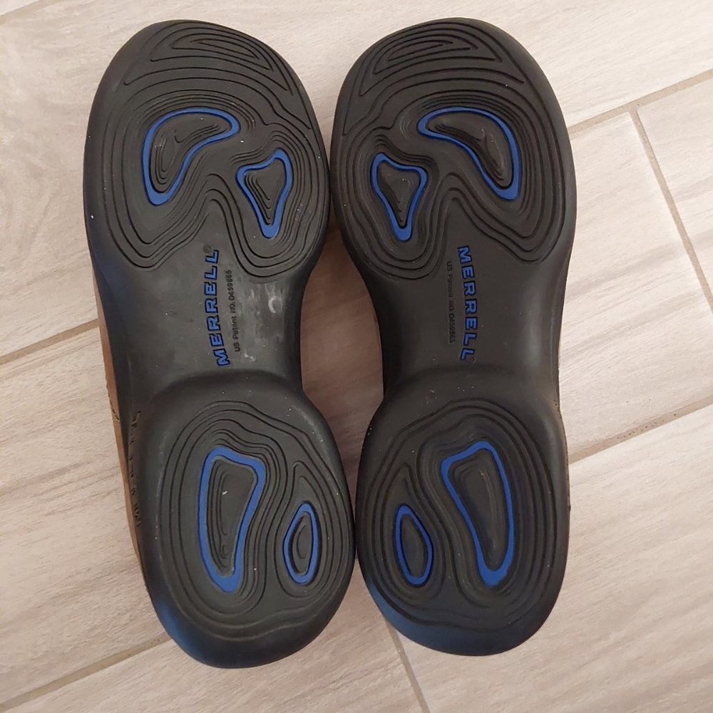 Merrill Performance Tan Slip On Clog Flats. Size 9 - image 5